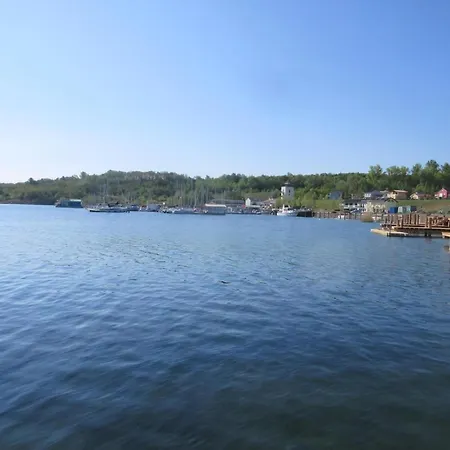 Seehaus Maria Mit Blick Auf Das Wasser Holiday home Mucheln