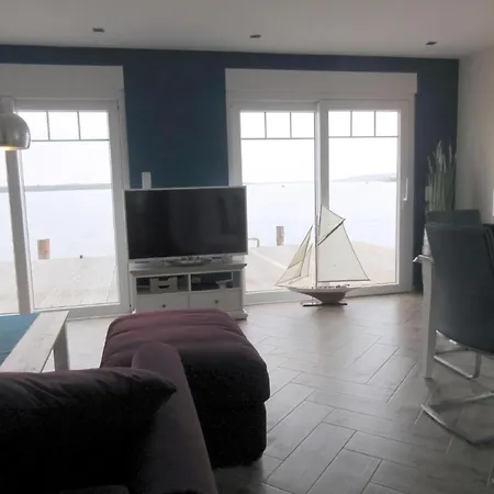 Seehaus Maria Mit Blick Auf Das Wasser Holiday home